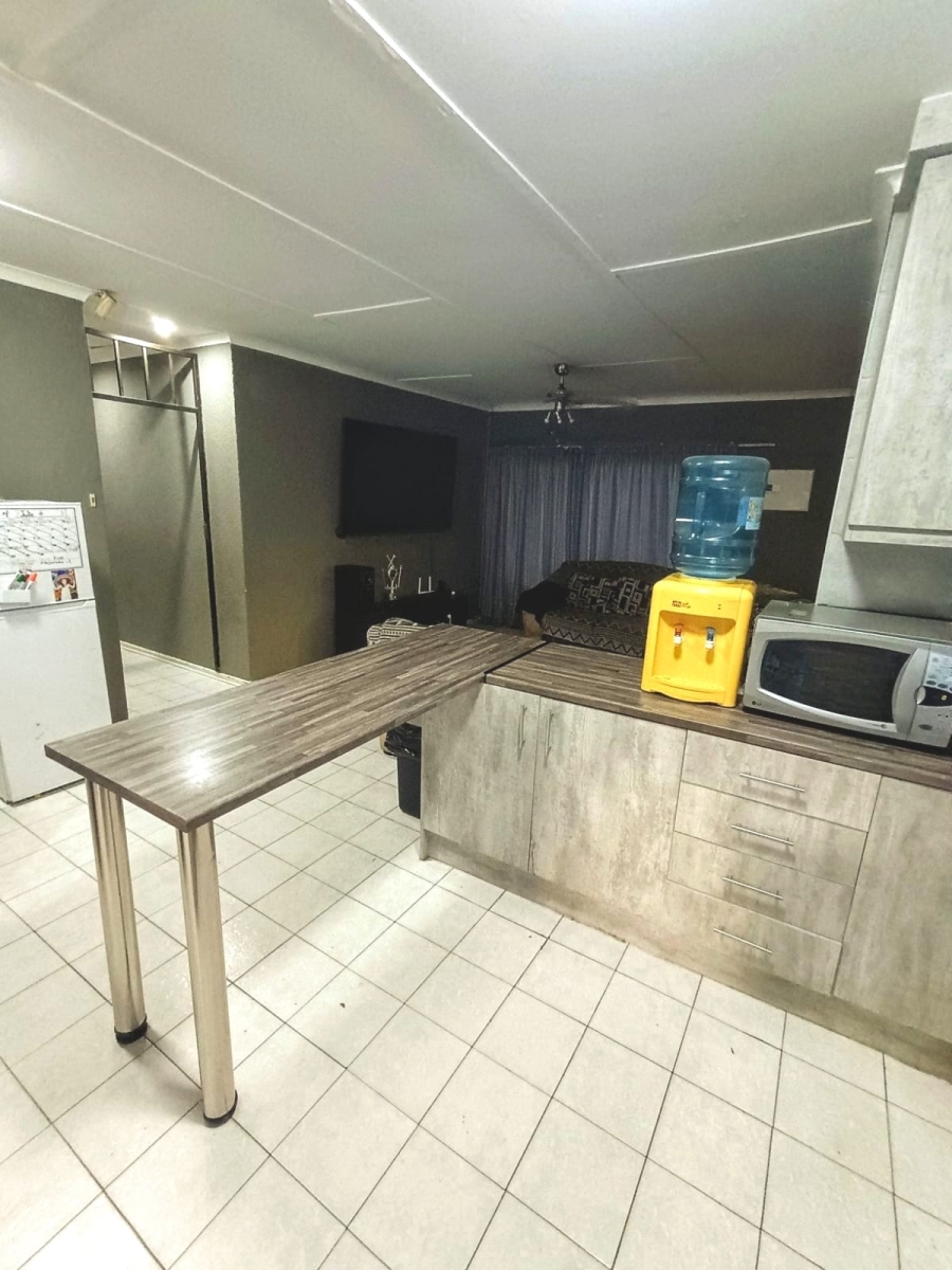 3 Bedroom Property for Sale in Safari Gardens North West